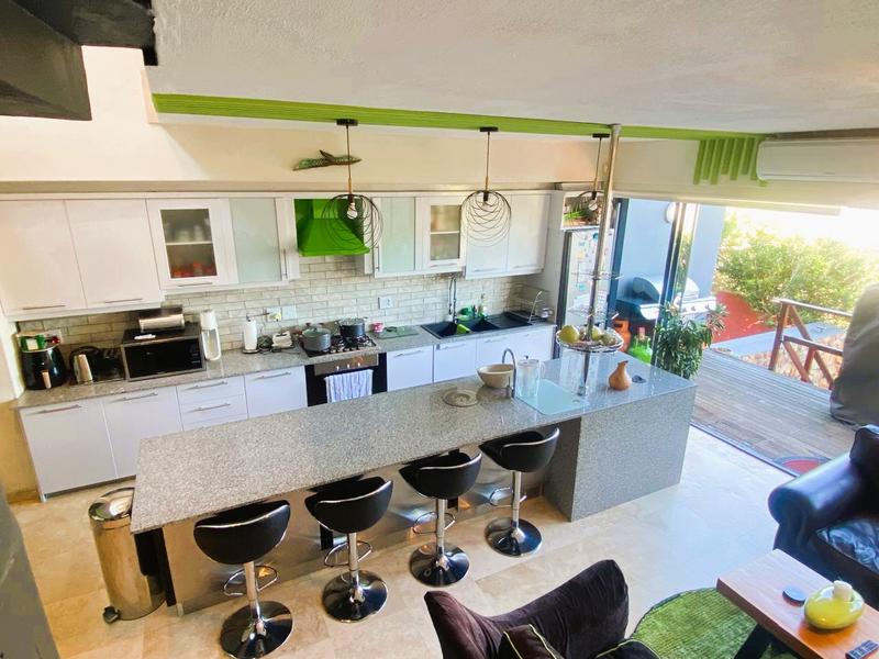 To Let 2 Bedroom Property for Rent in Vredehoek Western Cape
